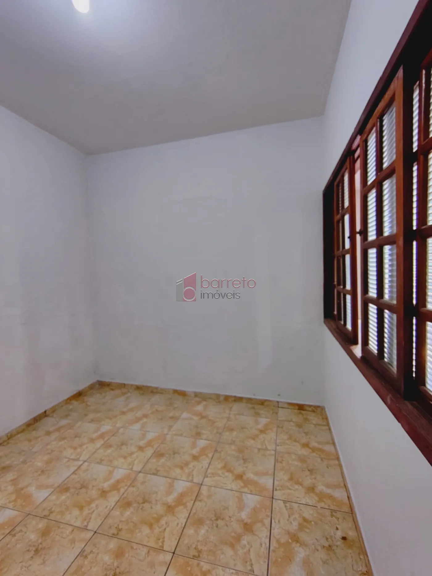 CASA COM 01 SUÍTE À VENDA NO BAIRRO VIANELO – JUNDIAÍ/SP