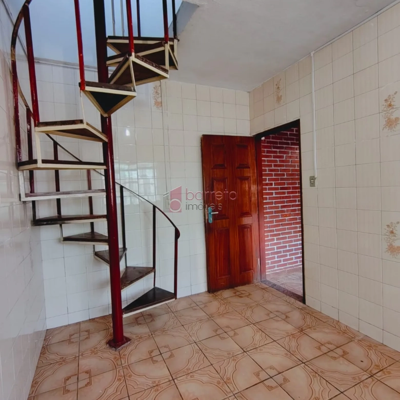 CASA COM 01 SUÍTE À VENDA NO BAIRRO VIANELO – JUNDIAÍ/SP