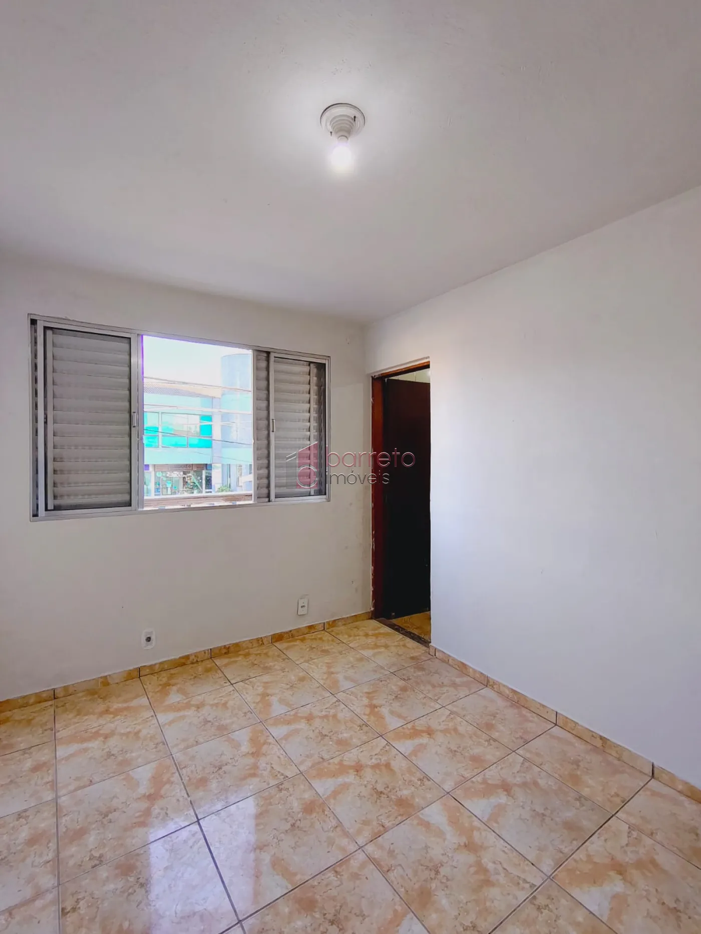 CASA COM 01 SUÍTE À VENDA NO BAIRRO VIANELO – JUNDIAÍ/SP