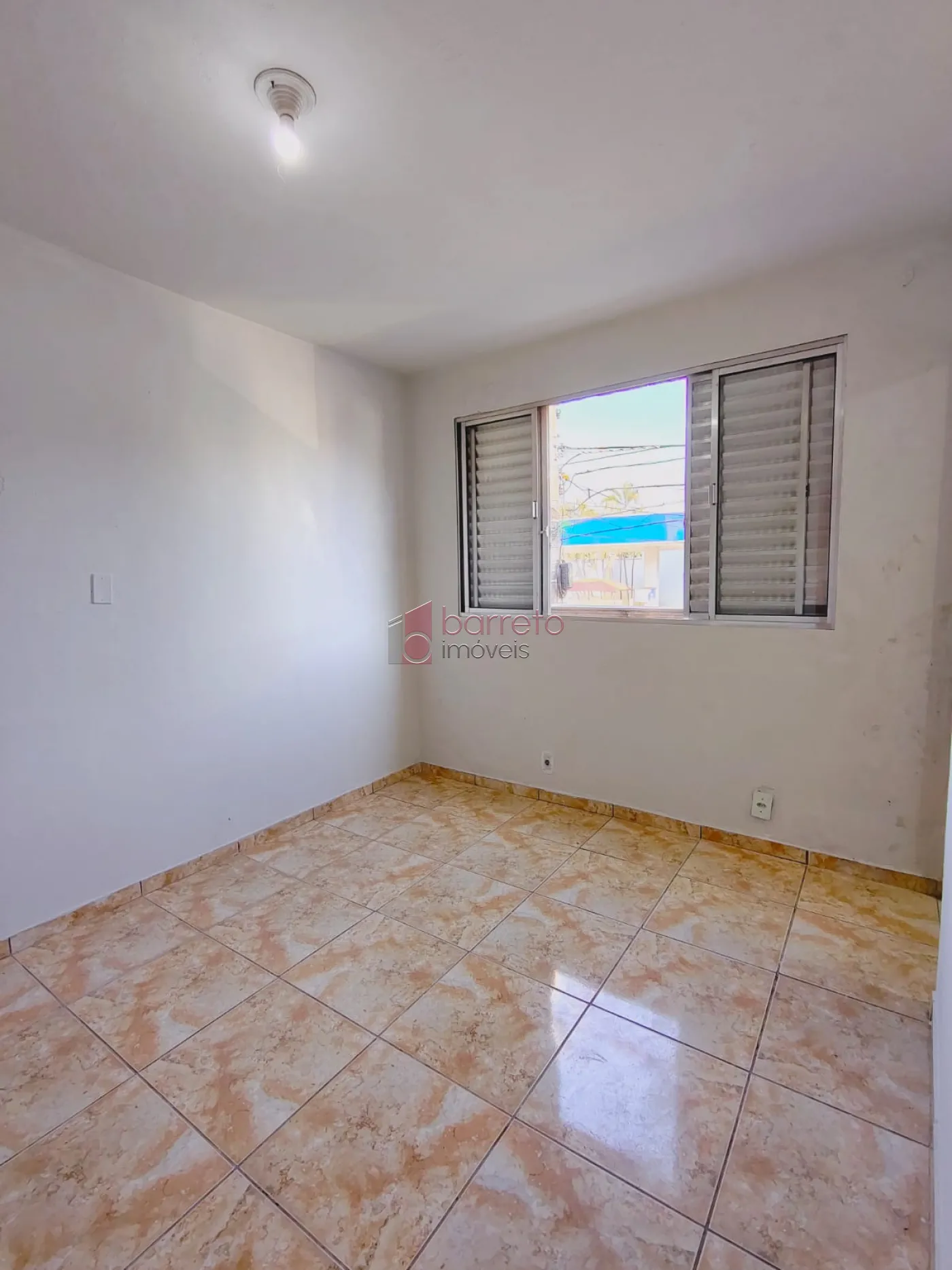 CASA COM 01 SUÍTE À VENDA NO BAIRRO VIANELO – JUNDIAÍ/SP