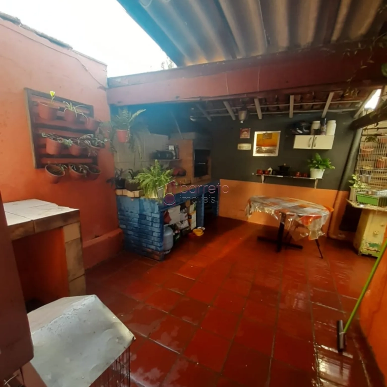 CASA DE USO MISTO À VENDA NO CENTRO DE JUNDIAÍ/SP