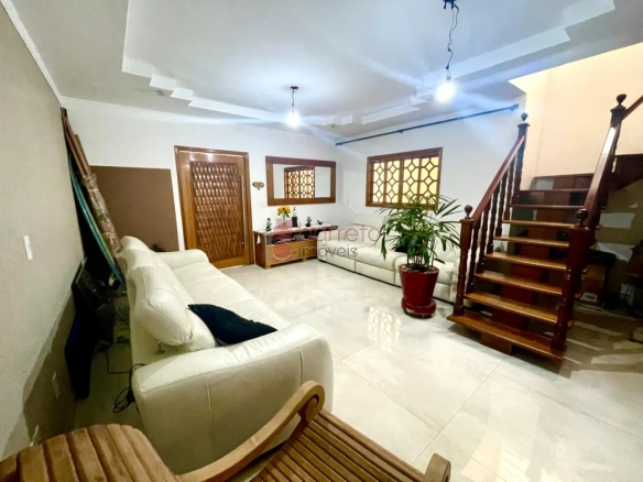 CASA SOBRADO COM 03 QUARTOS À VENDA NO BAIRRO JARDIM MARAMBAIA II – JUNDIAÍ/SP