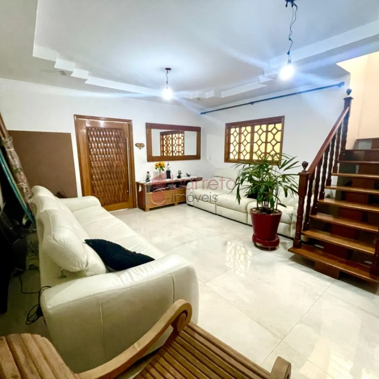 CASA SOBRADO COM 03 QUARTOS À VENDA NO BAIRRO JARDIM MARAMBAIA II – JUNDIAÍ/SP