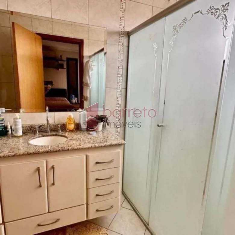 CASA COM 3 SUÍTES À VENDA NO JARDIM PAULISTA II EM JUNDIAÍ/SP