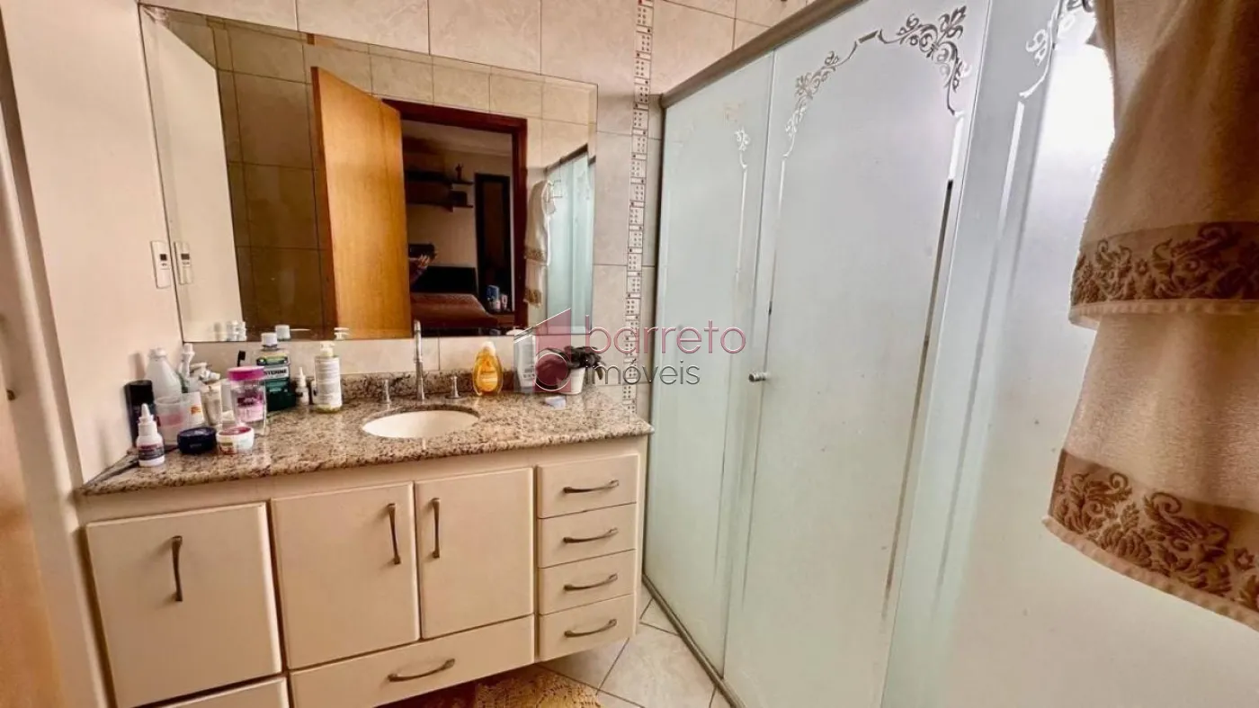CASA COM 3 SUÍTES À VENDA NO JARDIM PAULISTA II EM JUNDIAÍ/SP