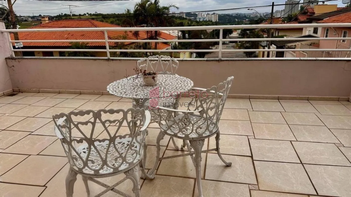 CASA COM 3 SUÍTES À VENDA NO JARDIM PAULISTA II EM JUNDIAÍ/SP