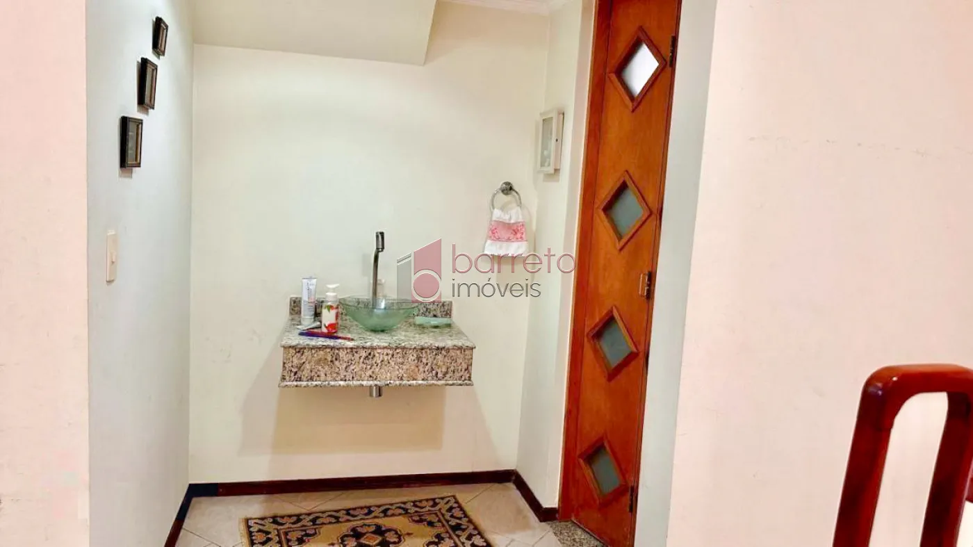 CASA COM 3 SUÍTES À VENDA NO JARDIM PAULISTA II EM JUNDIAÍ/SP