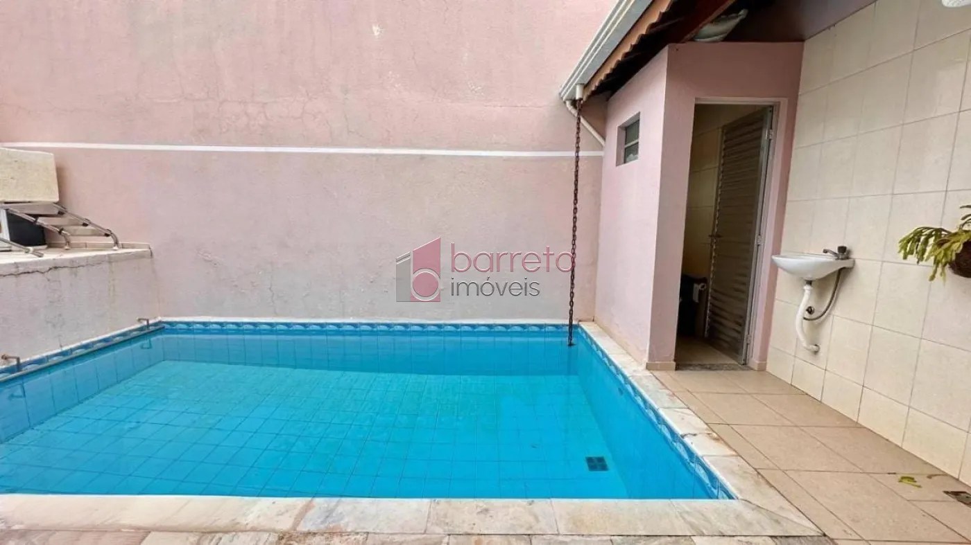 CASA COM 3 SUÍTES À VENDA NO JARDIM PAULISTA II EM JUNDIAÍ/SP