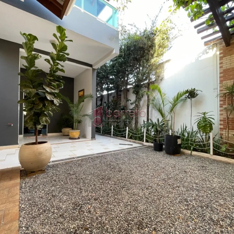 CASA À VENDA NO MIRANTE JUNDIAÍ NO BAIRRO ENGORDADOURO EM JUNDIAÍ/SP