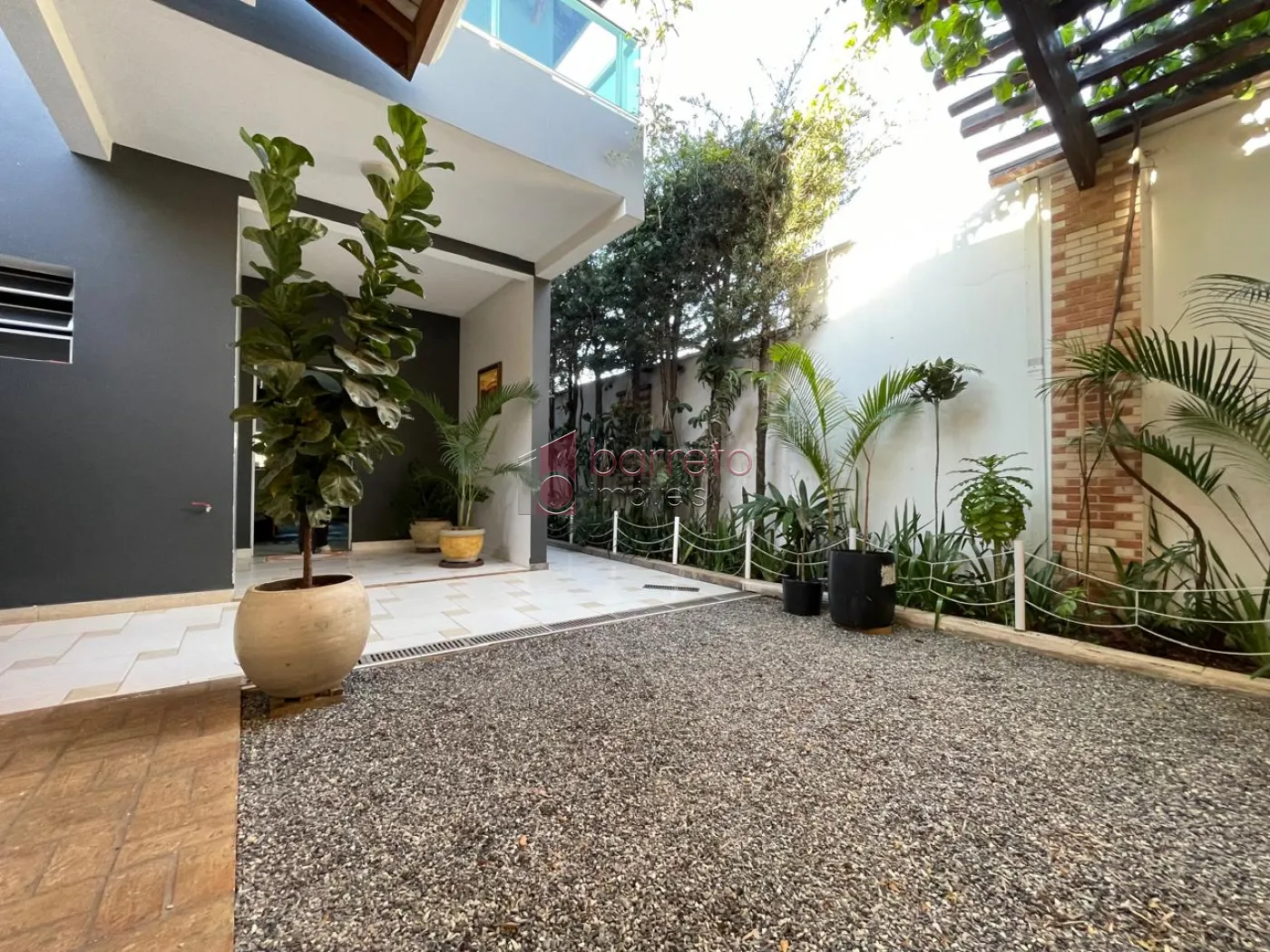 CASA À VENDA NO MIRANTE JUNDIAÍ NO BAIRRO ENGORDADOURO EM JUNDIAÍ/SP