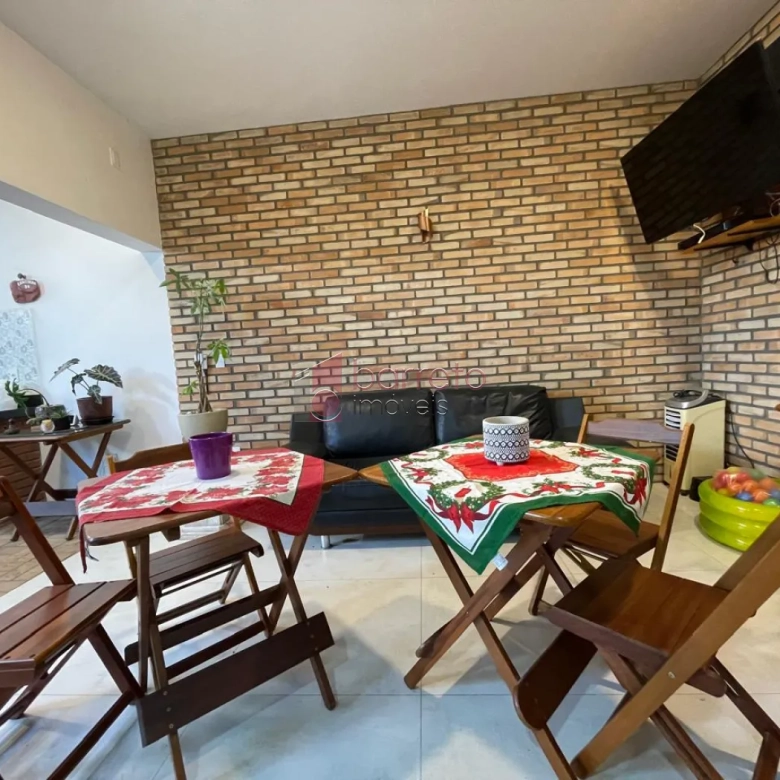 CASA À VENDA NO MIRANTE JUNDIAÍ NO BAIRRO ENGORDADOURO EM JUNDIAÍ/SP