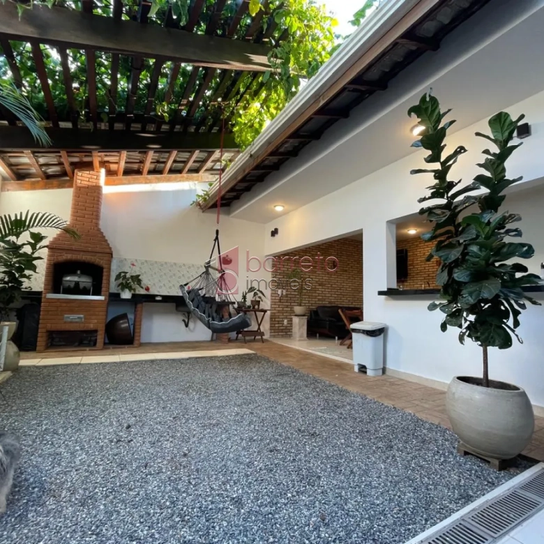 CASA À VENDA NO MIRANTE JUNDIAÍ NO BAIRRO ENGORDADOURO EM JUNDIAÍ/SP