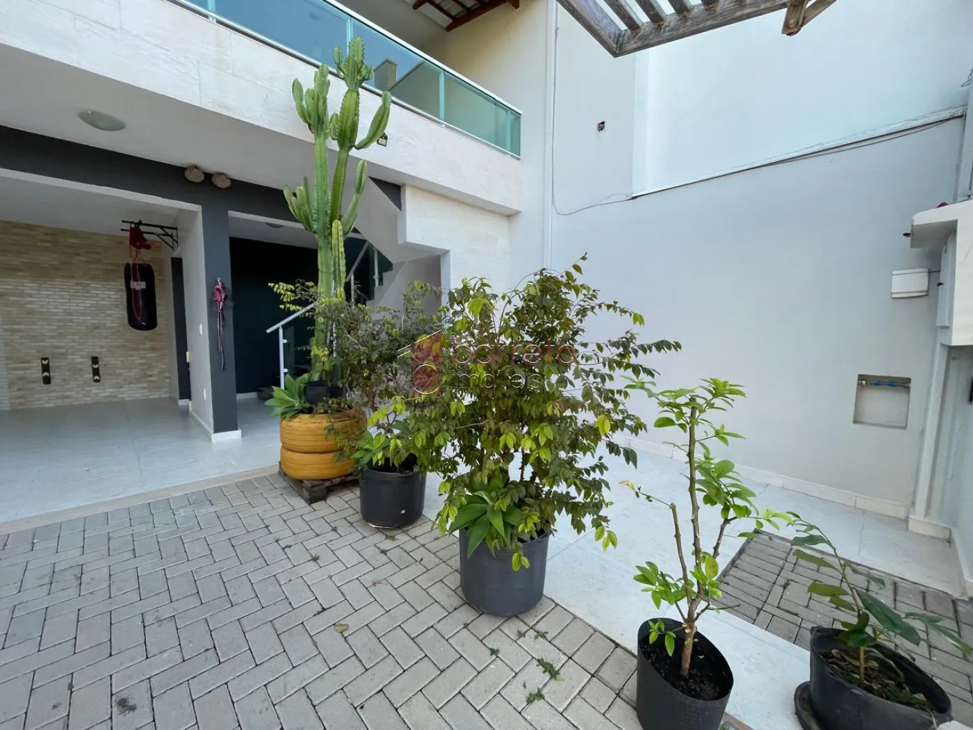 CASA À VENDA NO MIRANTE JUNDIAÍ NO BAIRRO ENGORDADOURO EM JUNDIAÍ/SP