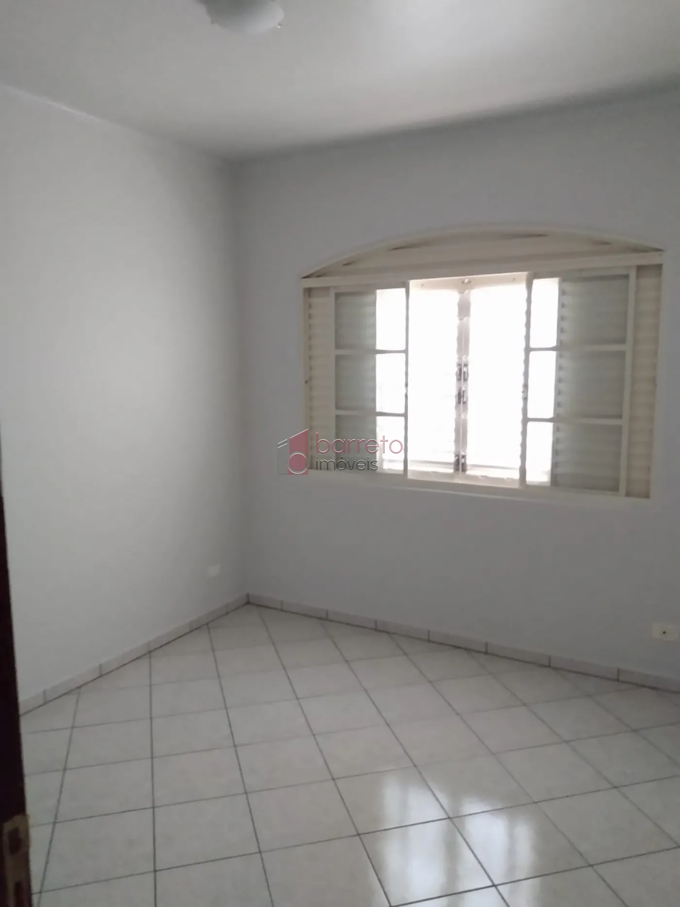 CASA À VENDA NO BAIRRO PARQUE DA REPRESA EM JUNDIAÍ/SP