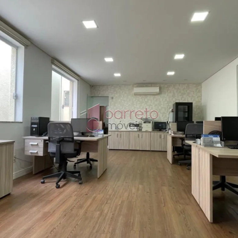 CASA RESIDENCIAL OU COMERCIAL PARA VENDA NO CENTRO DE JUNDIAÍ/SP
