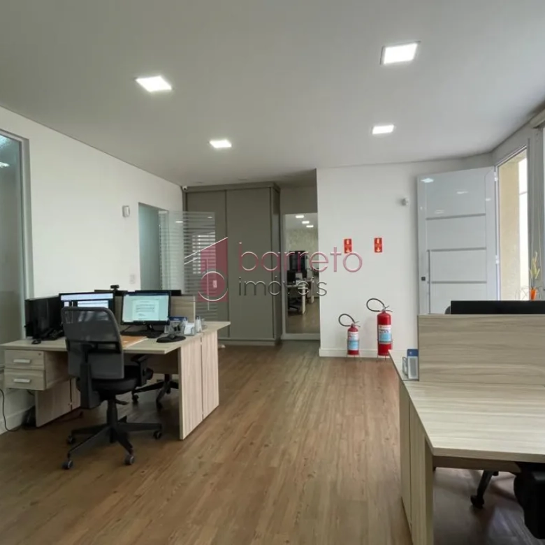 CASA RESIDENCIAL OU COMERCIAL PARA VENDA NO CENTRO DE JUNDIAÍ/SP