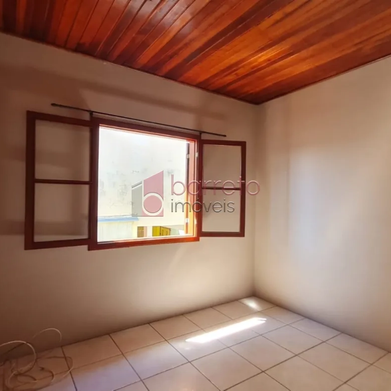 CASAS COMERCIAIS E RESIDENCIAIS PARA VENDA NO BAIRRO IVOTURUCAIA – JUNDIAÍ/SP