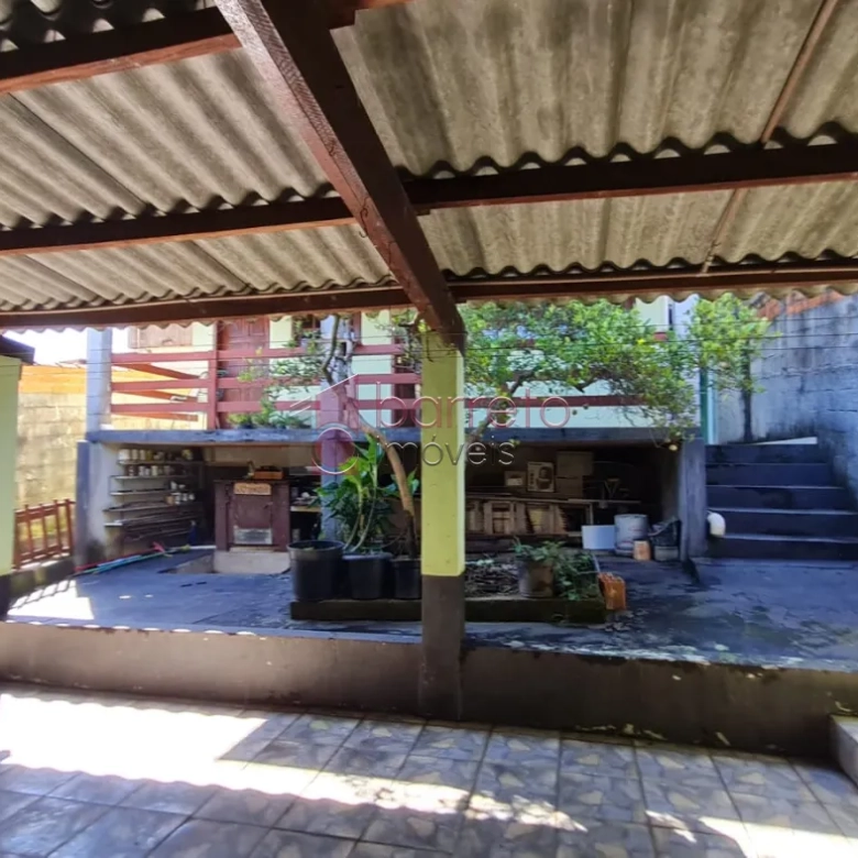CASAS COMERCIAIS E RESIDENCIAIS PARA VENDA NO BAIRRO IVOTURUCAIA – JUNDIAÍ/SP