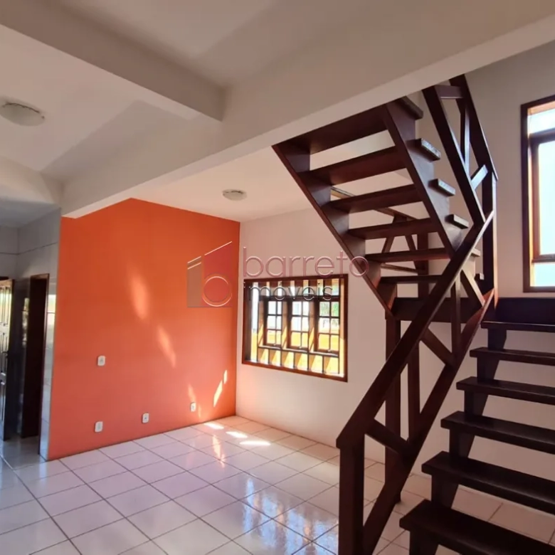 CASAS COMERCIAIS E RESIDENCIAIS PARA VENDA NO BAIRRO IVOTURUCAIA – JUNDIAÍ/SP
