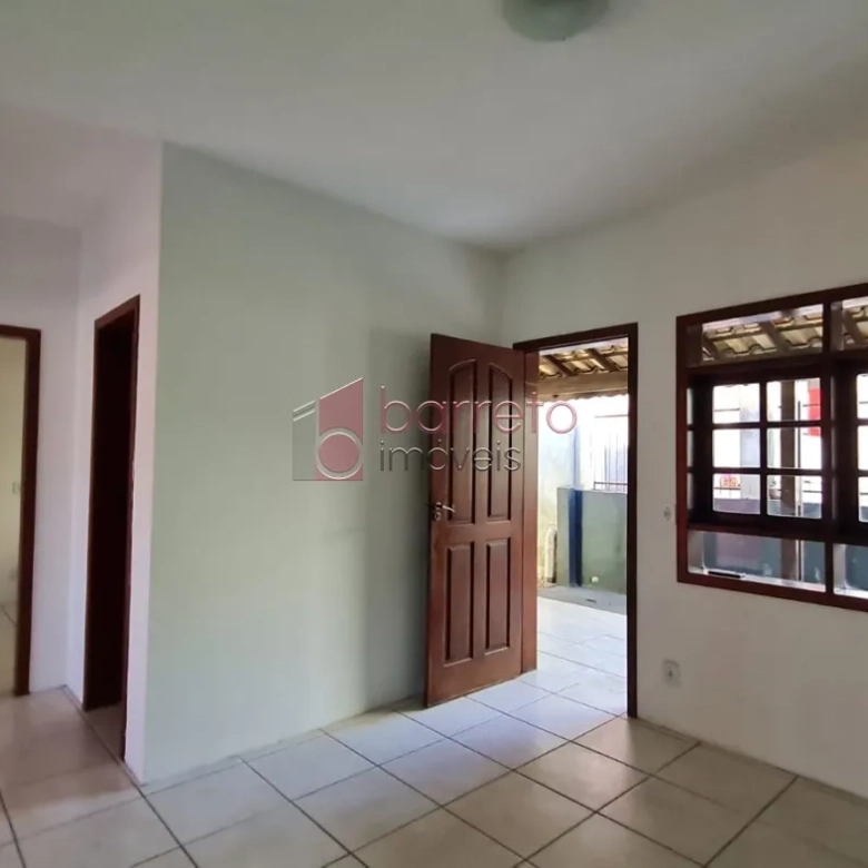 CASAS COMERCIAIS E RESIDENCIAIS PARA VENDA NO BAIRRO IVOTURUCAIA – JUNDIAÍ/SP