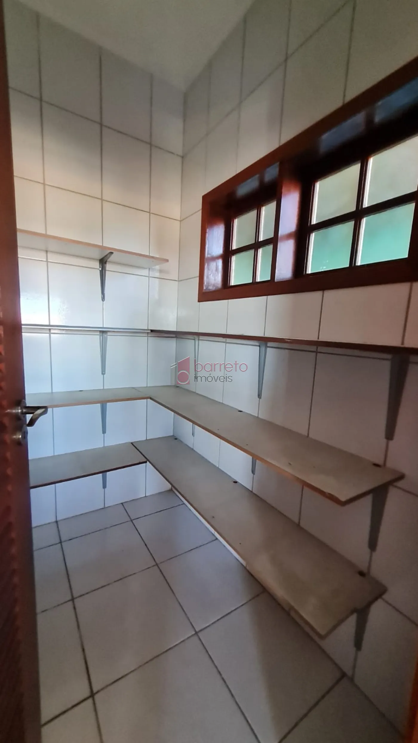 CASAS COMERCIAIS E RESIDENCIAIS PARA VENDA NO BAIRRO IVOTURUCAIA – JUNDIAÍ/SP