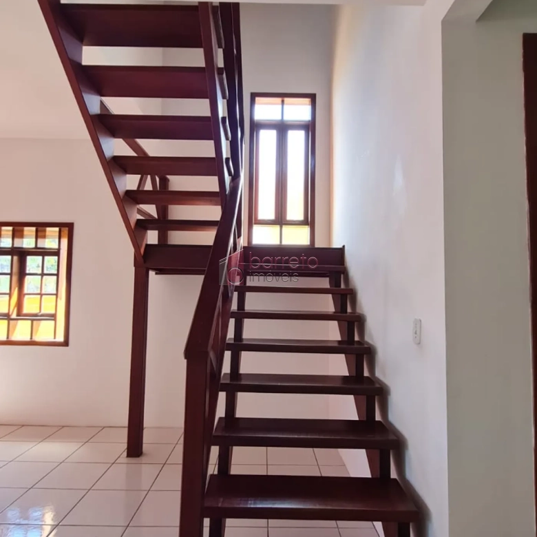 CASAS COMERCIAIS E RESIDENCIAIS PARA VENDA NO BAIRRO IVOTURUCAIA – JUNDIAÍ/SP