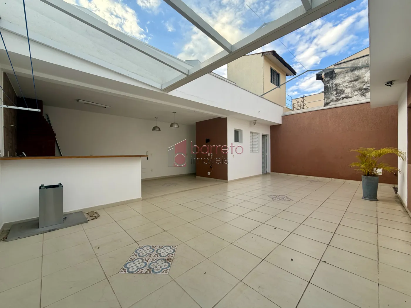 CASA TÉRREA À VENDA – 03 QUARTOS – JARDIM SAMAMBAIA – JUNDIAÍ/SP