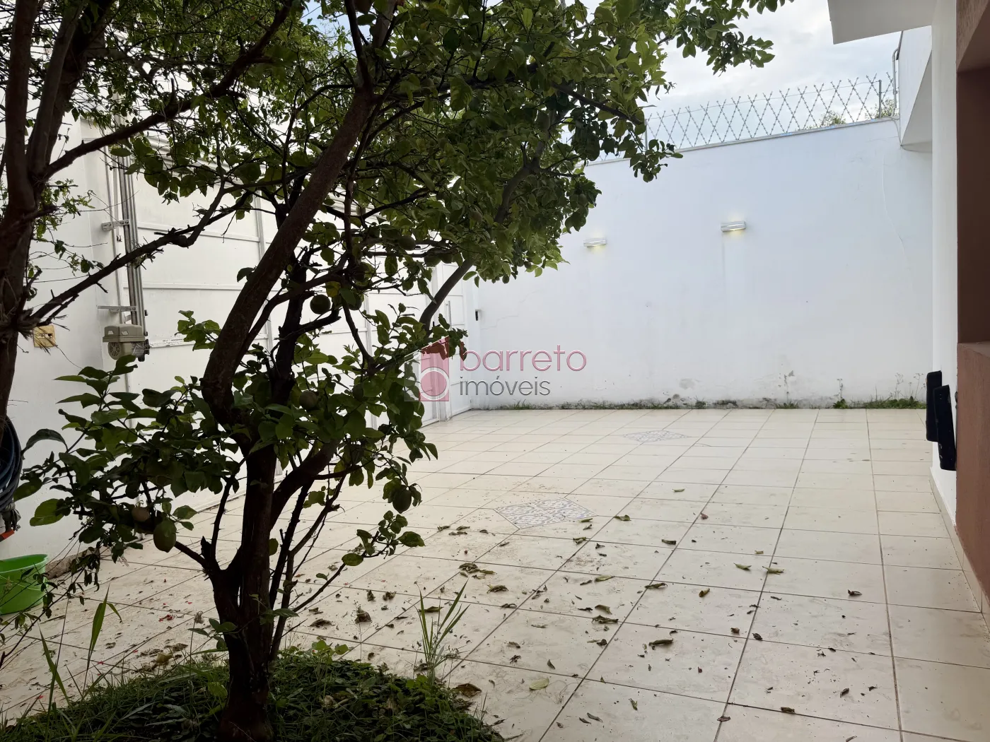 CASA TÉRREA À VENDA – 03 QUARTOS – JARDIM SAMAMBAIA – JUNDIAÍ/SP