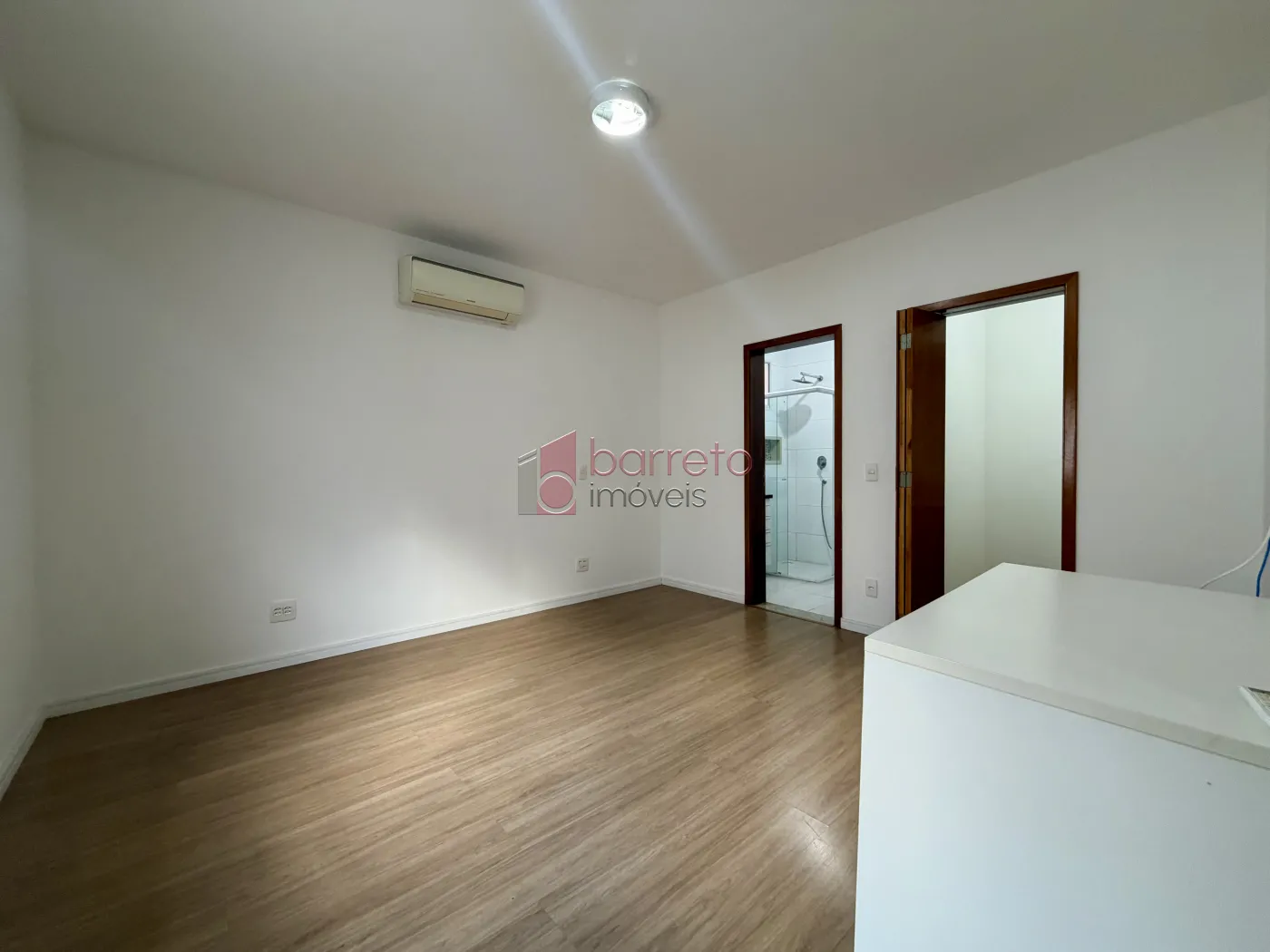 CASA TÉRREA À VENDA – 03 QUARTOS – JARDIM SAMAMBAIA – JUNDIAÍ/SP