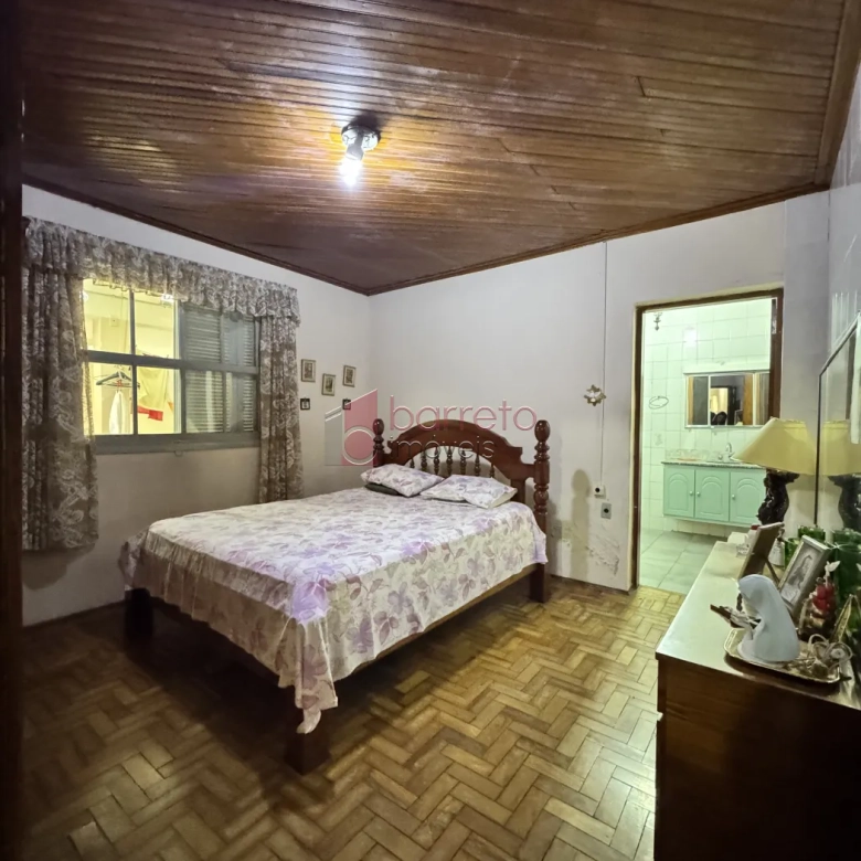 CASA TÉRREA À VENDA – 02 QUARTOS – JUNDIAÍ/SP