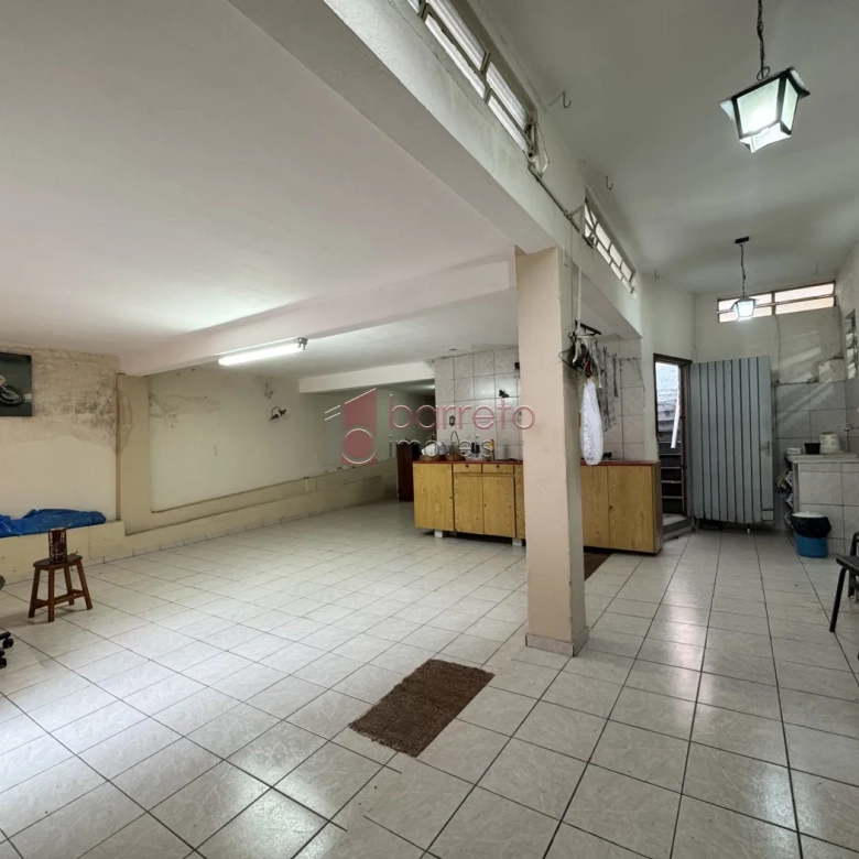 CASA TÉRREA À VENDA – 02 QUARTOS – JUNDIAÍ/SP