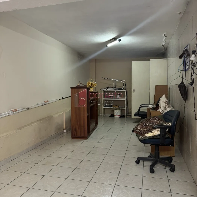 CASA TÉRREA À VENDA – 02 QUARTOS – JUNDIAÍ/SP