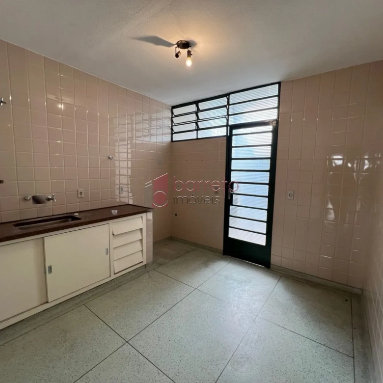 CASA TÉRREA RESIDENCIAL E COMERCIAL PARA VENDA NO BAIRRO VIANELO – JUNDIAÍ/SP