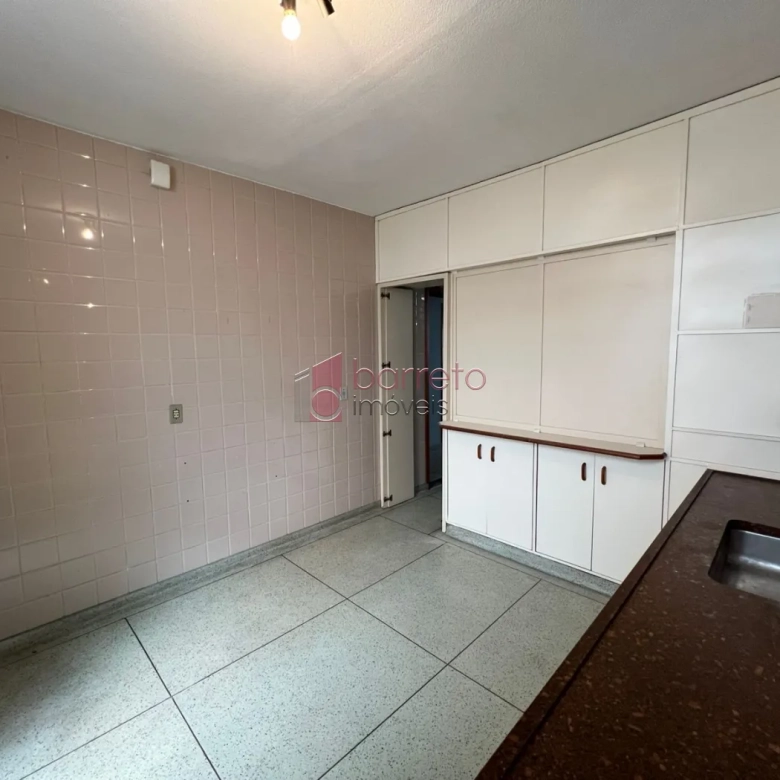 CASA TÉRREA RESIDENCIAL E COMERCIAL PARA VENDA NO BAIRRO VIANELO – JUNDIAÍ/SP