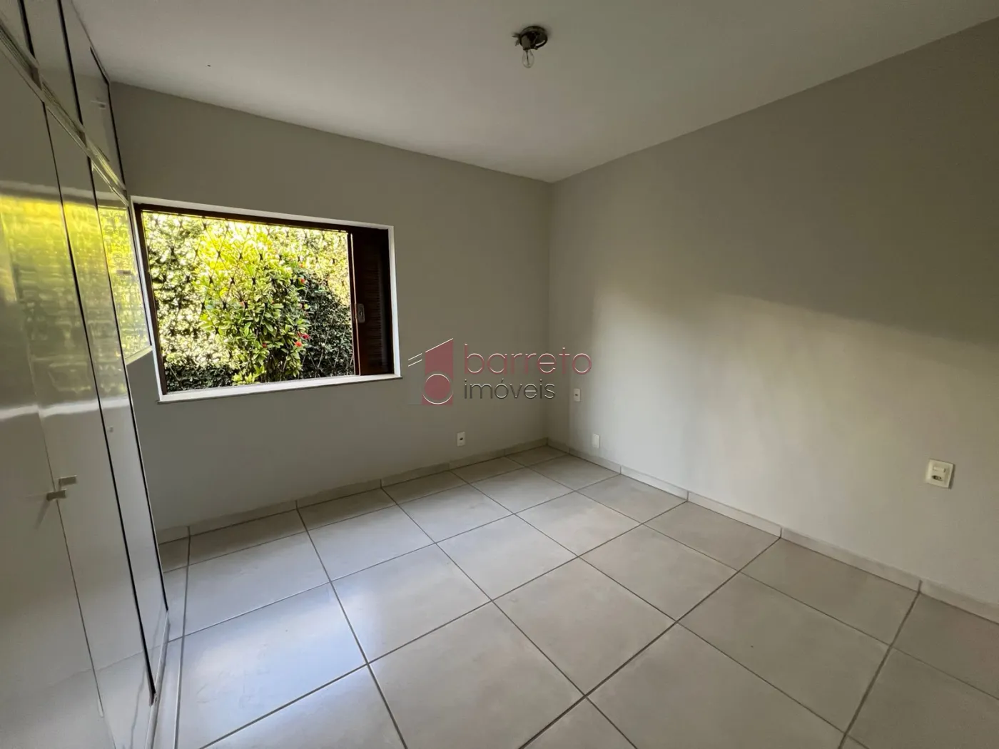 CASA TÉRREA RESIDENCIAL E COMERCIAL PARA LOCAÇÃO E VENDA NO BAIRRO VIANELO – JUNDIAÍ/SP