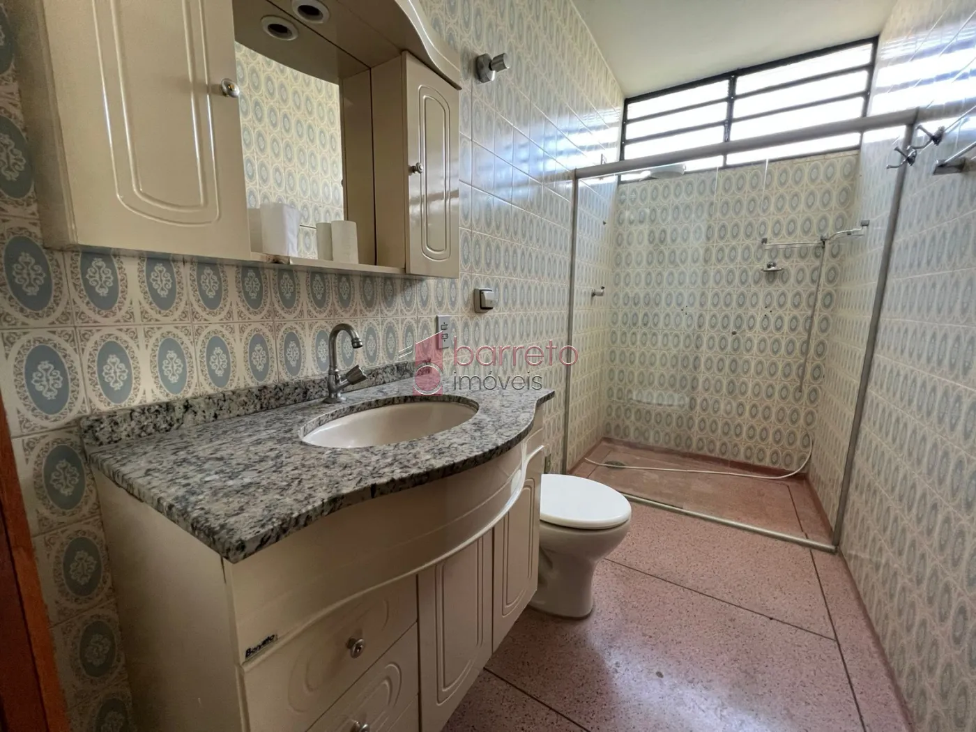 CASA TÉRREA RESIDENCIAL E COMERCIAL PARA LOCAÇÃO E VENDA NO BAIRRO VIANELO – JUNDIAÍ/SP
