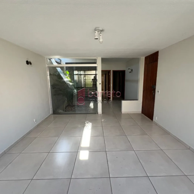 CASA TÉRREA RESIDENCIAL E COMERCIAL PARA VENDA NO BAIRRO VIANELO – JUNDIAÍ/SP