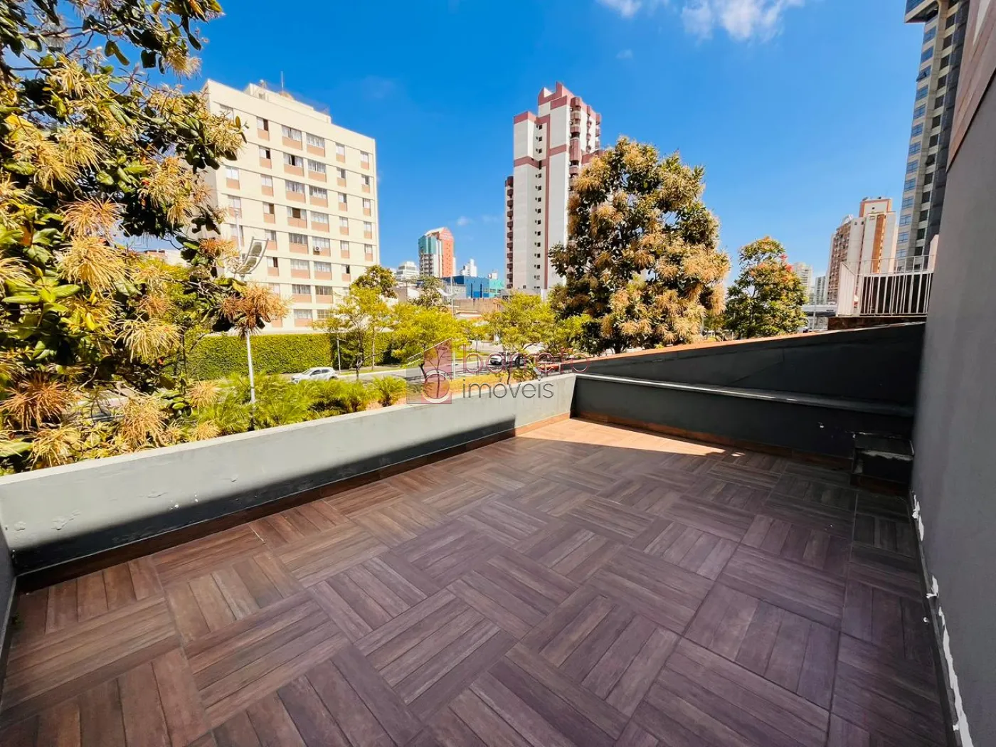 PRÉDIO COMERCIAL PARA LOCAÇÃO NO ANHANGABAÚ – JUNDIAÍ/SP
