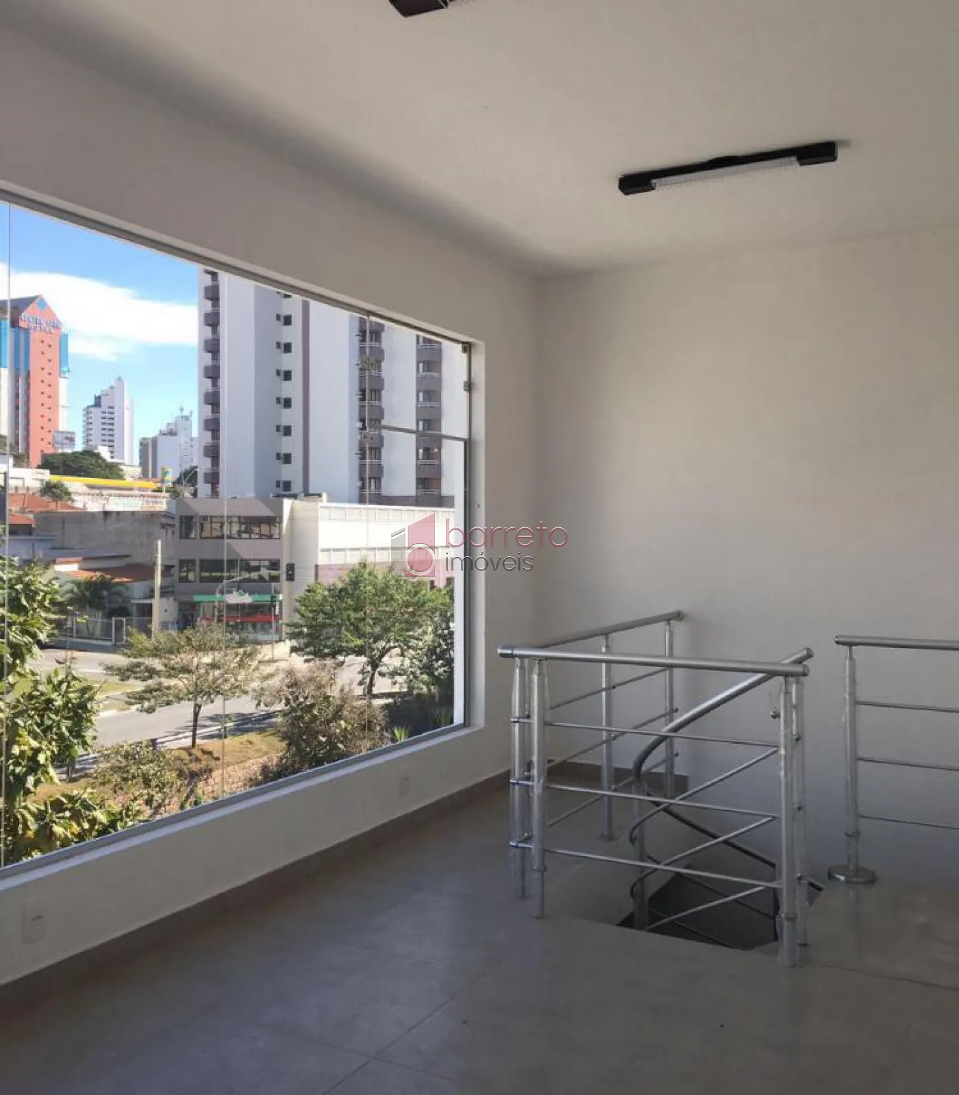 PRÉDIO COMERCIAL PARA LOCAÇÃO NO ANHANGABAÚ – JUNDIAÍ/SP