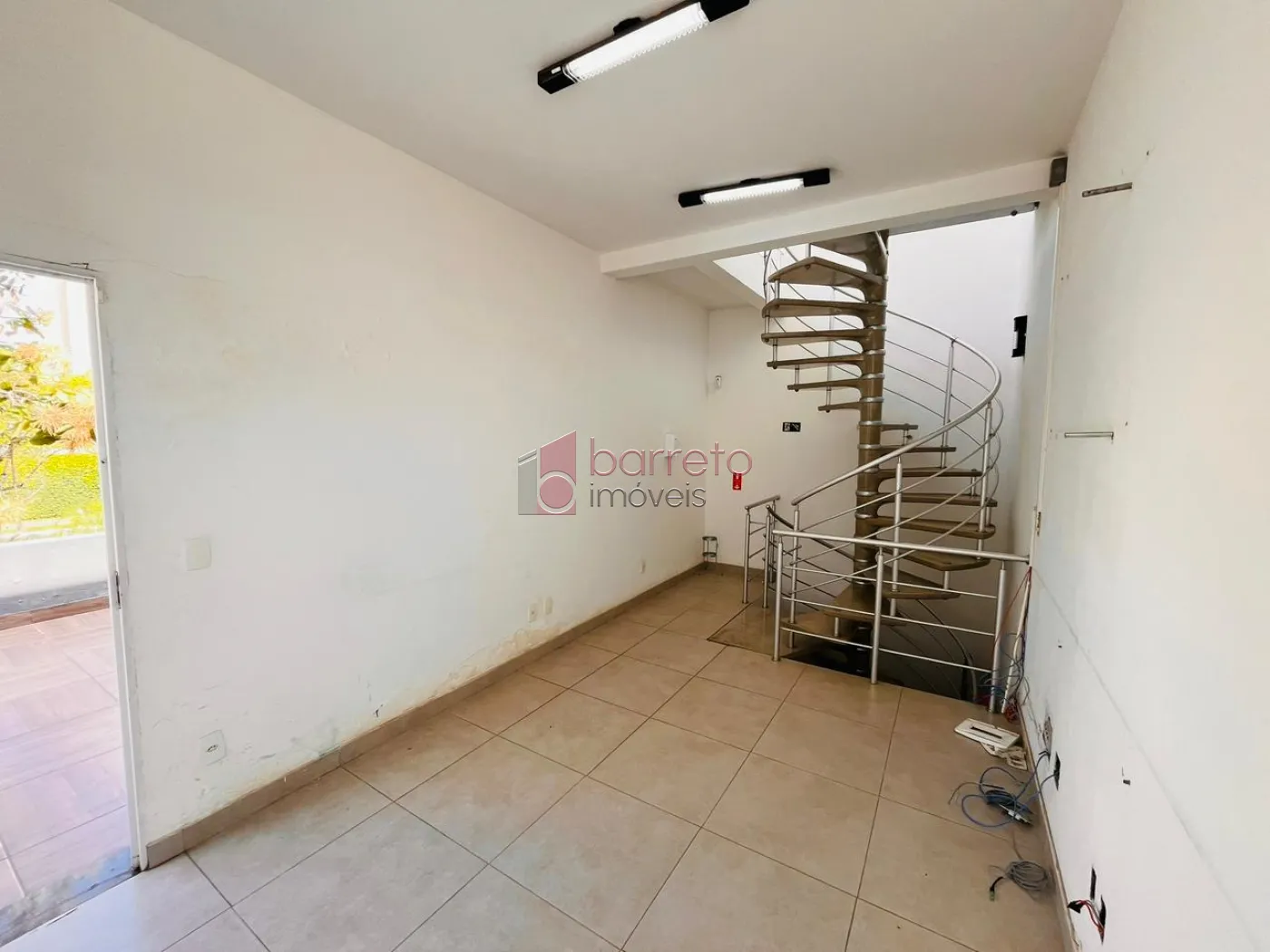 PRÉDIO COMERCIAL PARA LOCAÇÃO NO ANHANGABAÚ – JUNDIAÍ/SP