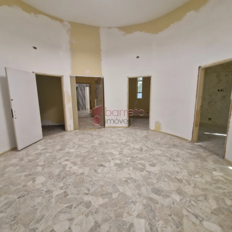 CASA COMERCIAL PARA LOCAÇÃO NO ANHANGABAÚ – JUNDIAÍ/SP