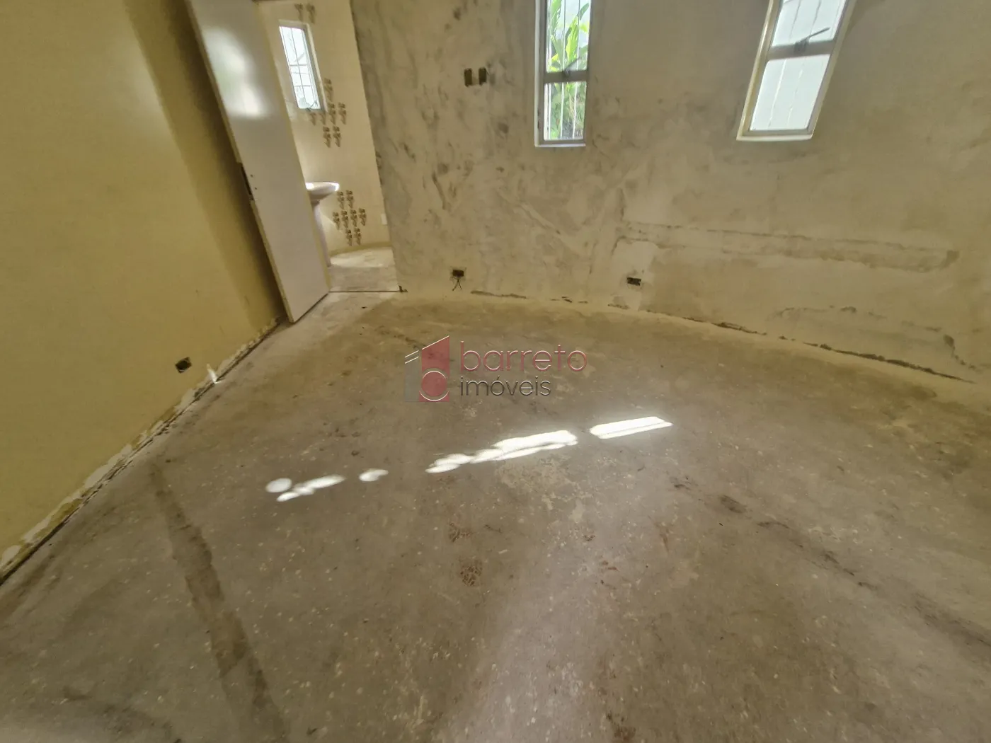 CASA COMERCIAL PARA LOCAÇÃO NO ANHANGABAÚ – JUNDIAÍ/SP