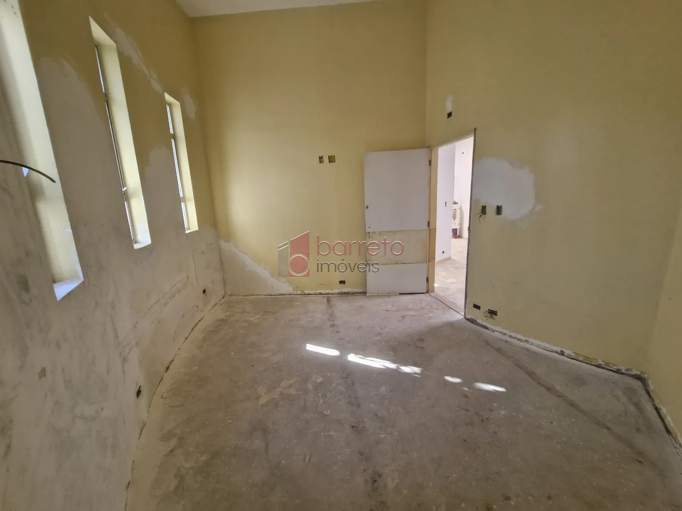 CASA COMERCIAL PARA LOCAÇÃO NO ANHANGABAÚ – JUNDIAÍ/SP