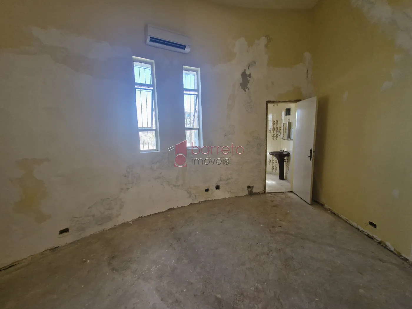 CASA COMERCIAL PARA LOCAÇÃO NO ANHANGABAÚ – JUNDIAÍ/SP