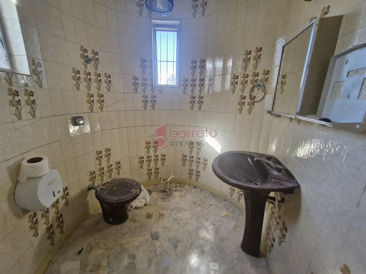 CASA COMERCIAL PARA LOCAÇÃO NO ANHANGABAÚ – JUNDIAÍ/SP