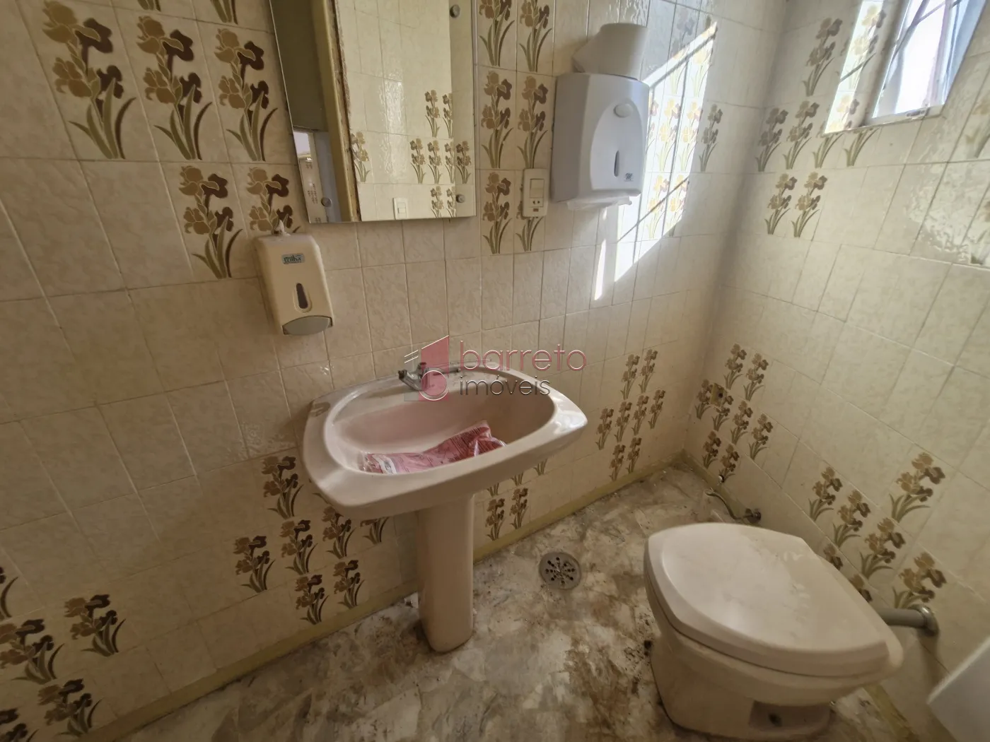 CASA COMERCIAL PARA LOCAÇÃO NO ANHANGABAÚ – JUNDIAÍ/SP