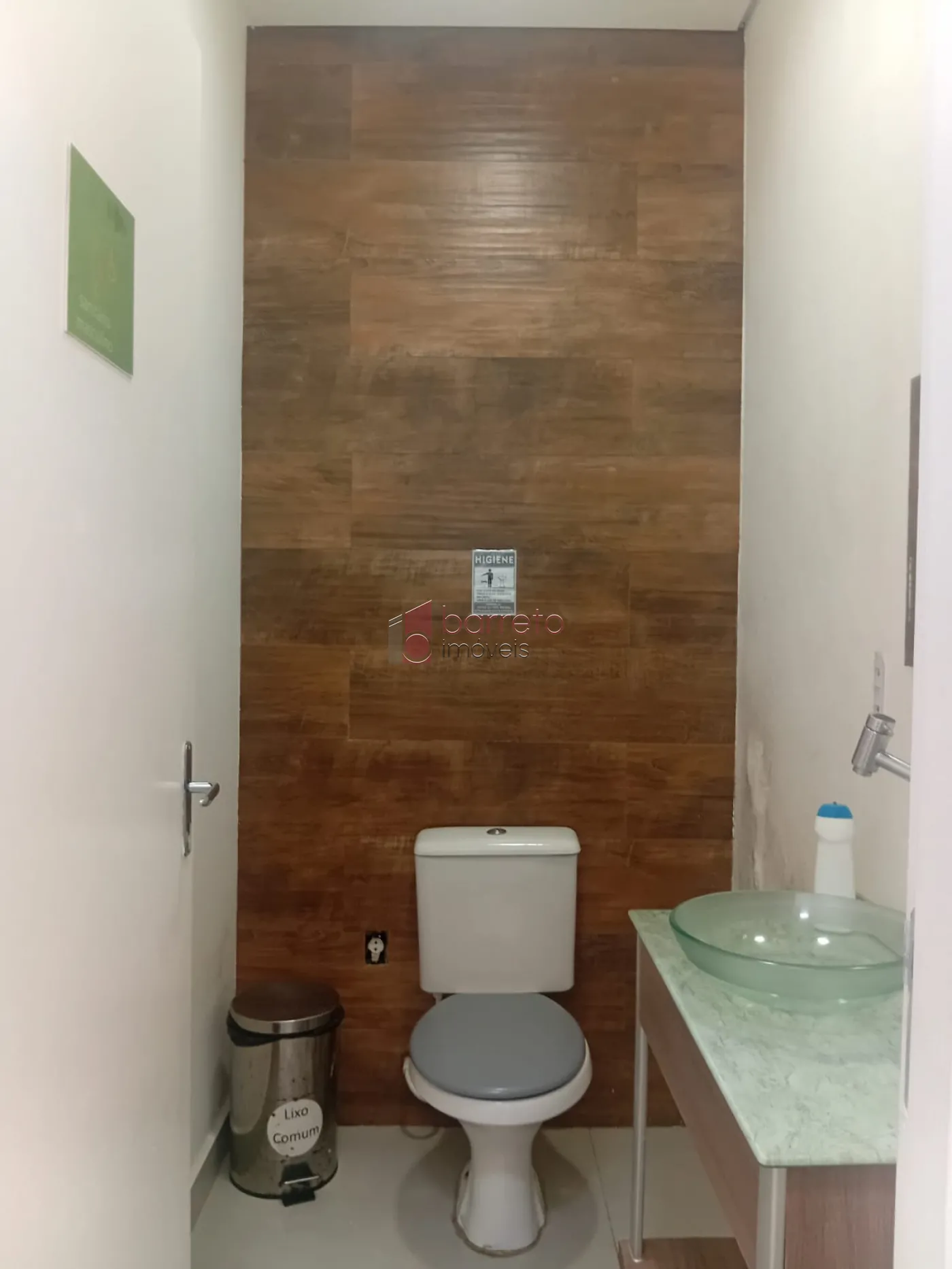 PRÉDIO COMERCIAL COM 03 PAVIMENTOS À VENDA NO CENTRO DE JUNDIAÍ/SP