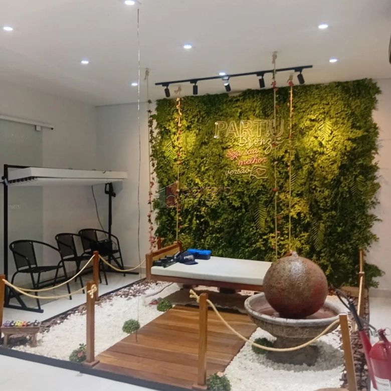 PRÉDIO COMERCIAL COM 03 PAVIMENTOS À VENDA NO CENTRO DE JUNDIAÍ/SP