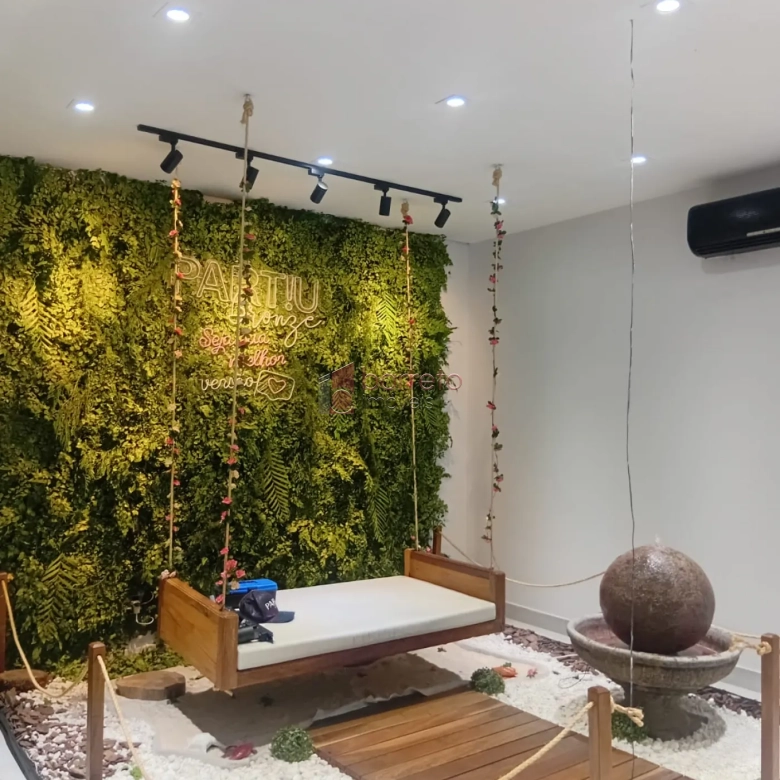 PRÉDIO COMERCIAL COM 03 PAVIMENTOS À VENDA NO CENTRO DE JUNDIAÍ/SP