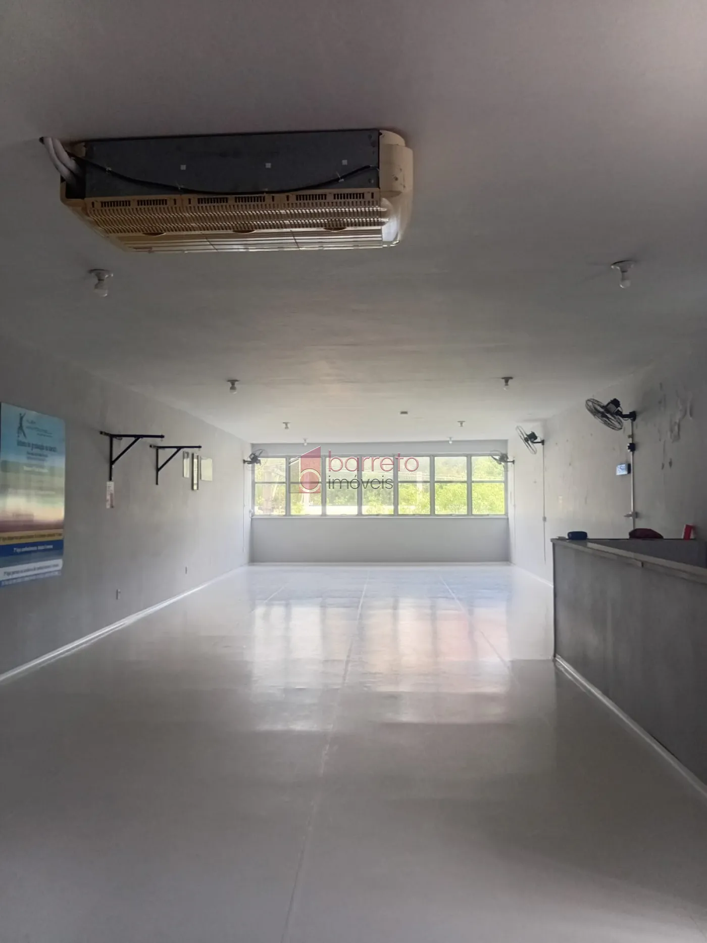 PRÉDIO COMERCIAL COM 03 PAVIMENTOS À VENDA NO CENTRO DE JUNDIAÍ/SP